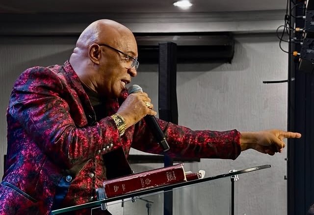 Pastor Clovis Bernardo